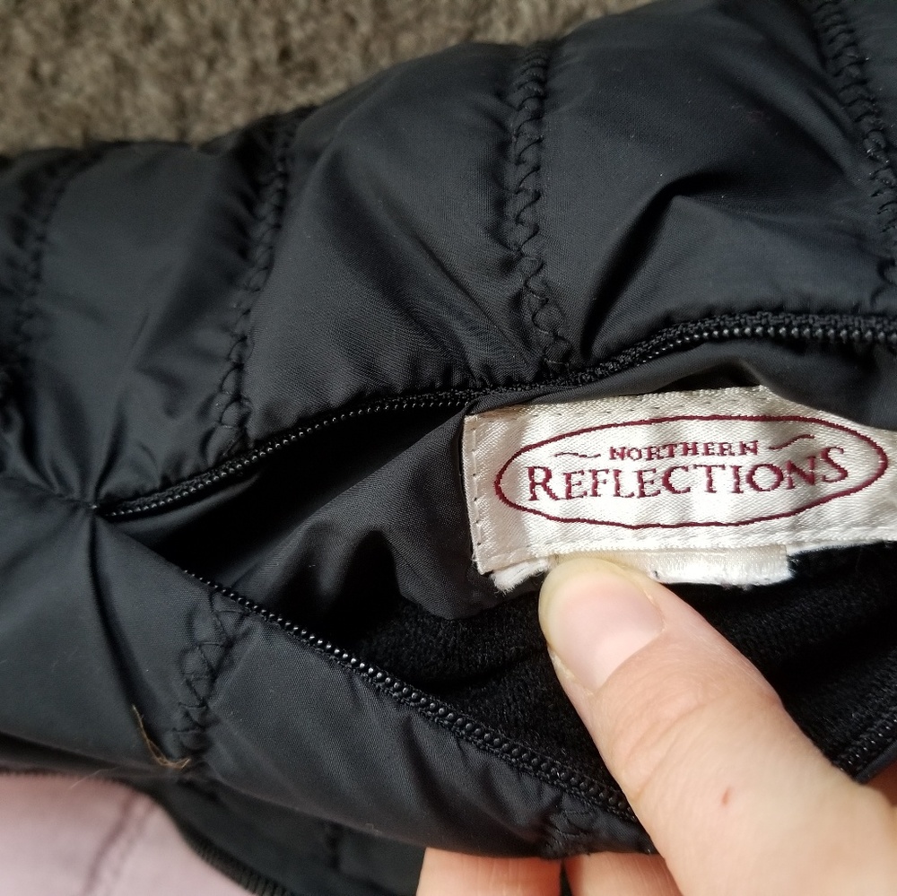 Reversible Quilted Vest - Picture 4 of 8